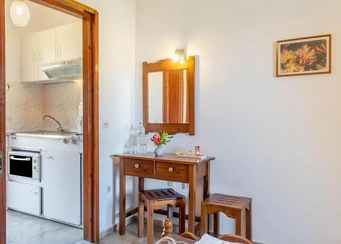 Mires House Side First Floor 9 Apartment *