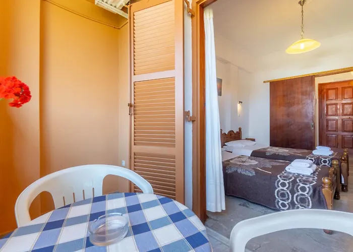 Apartment Mires House Side First Floor 9 *