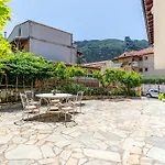 Mires House Side First Floor 9 Διαμέρισμα *